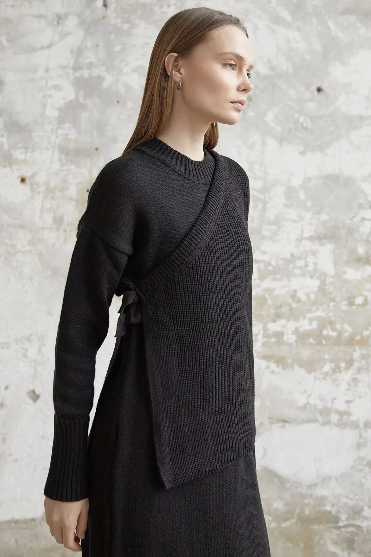 MDS Women Knitted Dress with Tied Sweater - Black - Gjakovë