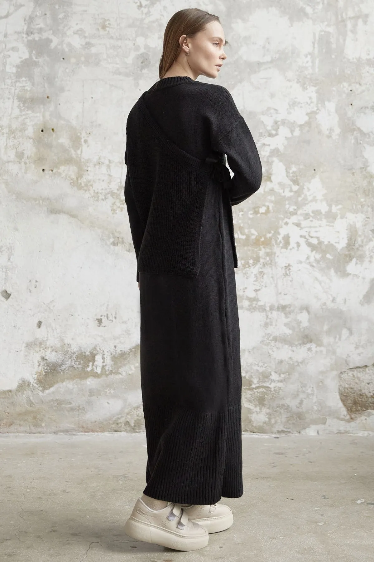 MDS Women Knitted Dress with Tied Sweater - Black - Gjakovë
