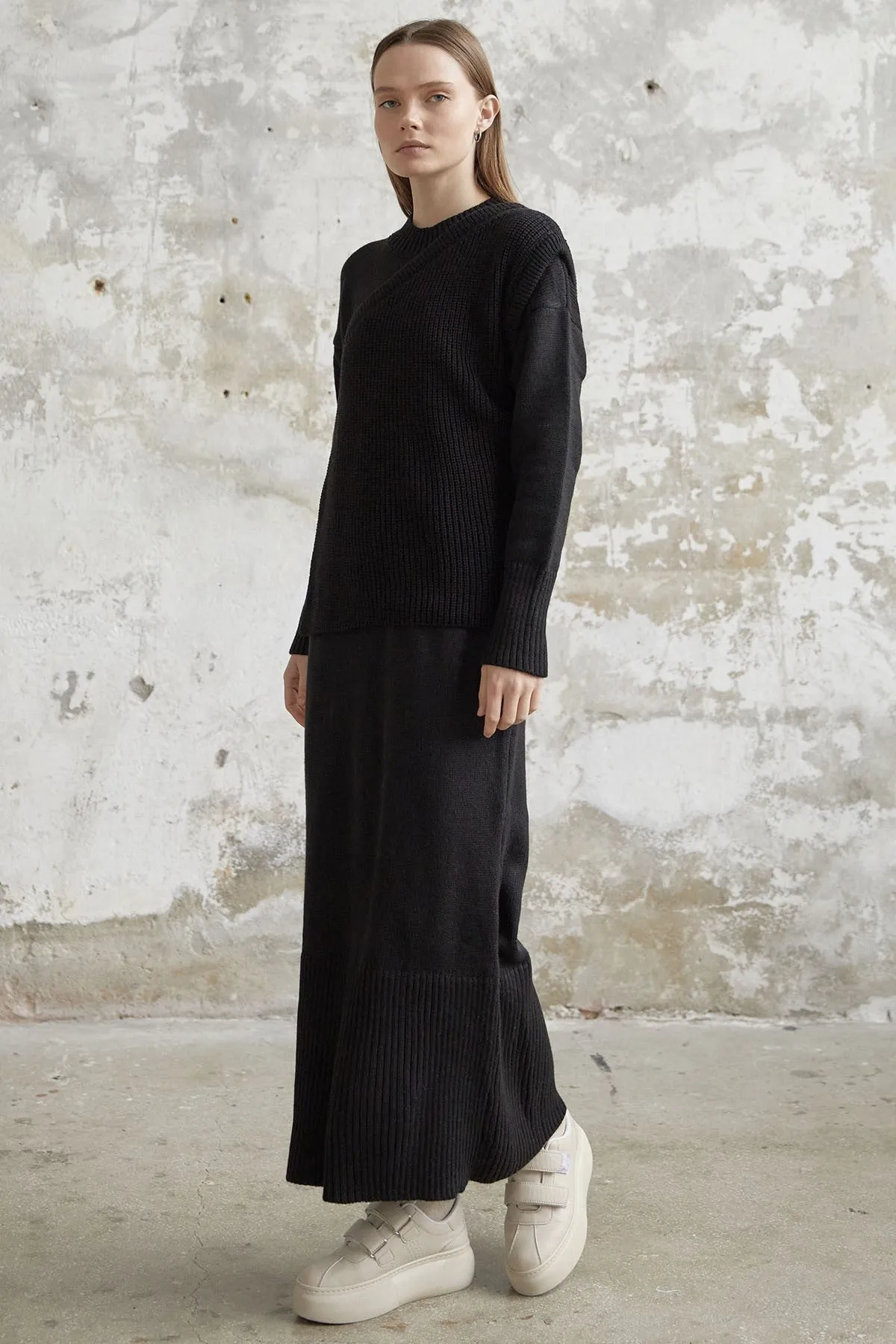 MDS Women Knitted Dress with Tied Sweater - Black - Gjakovë