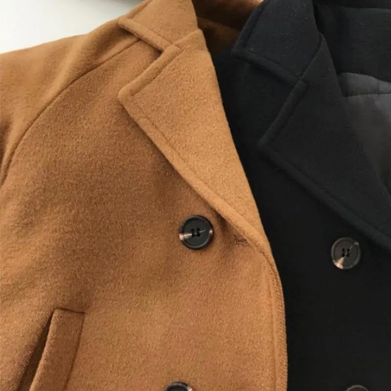 THE TRENCH COAT